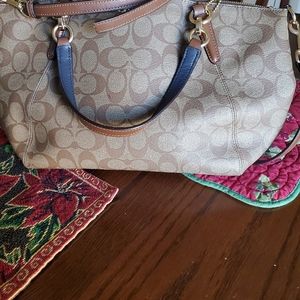 Coach bag firm on price